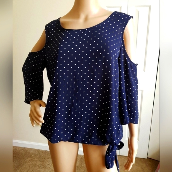 3/$20 NY&Co Navy Polka Dot Cold Shoulder Top, Size Large - Picture 2 of 7